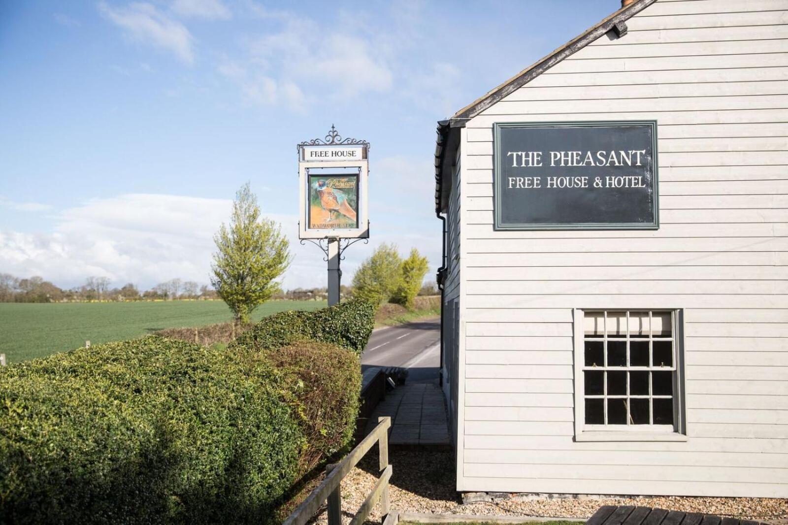 The Pheasant Inn Hungerford Extérieur photo
